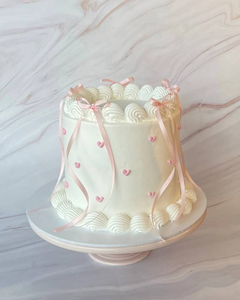 Heart Pipped Cakes